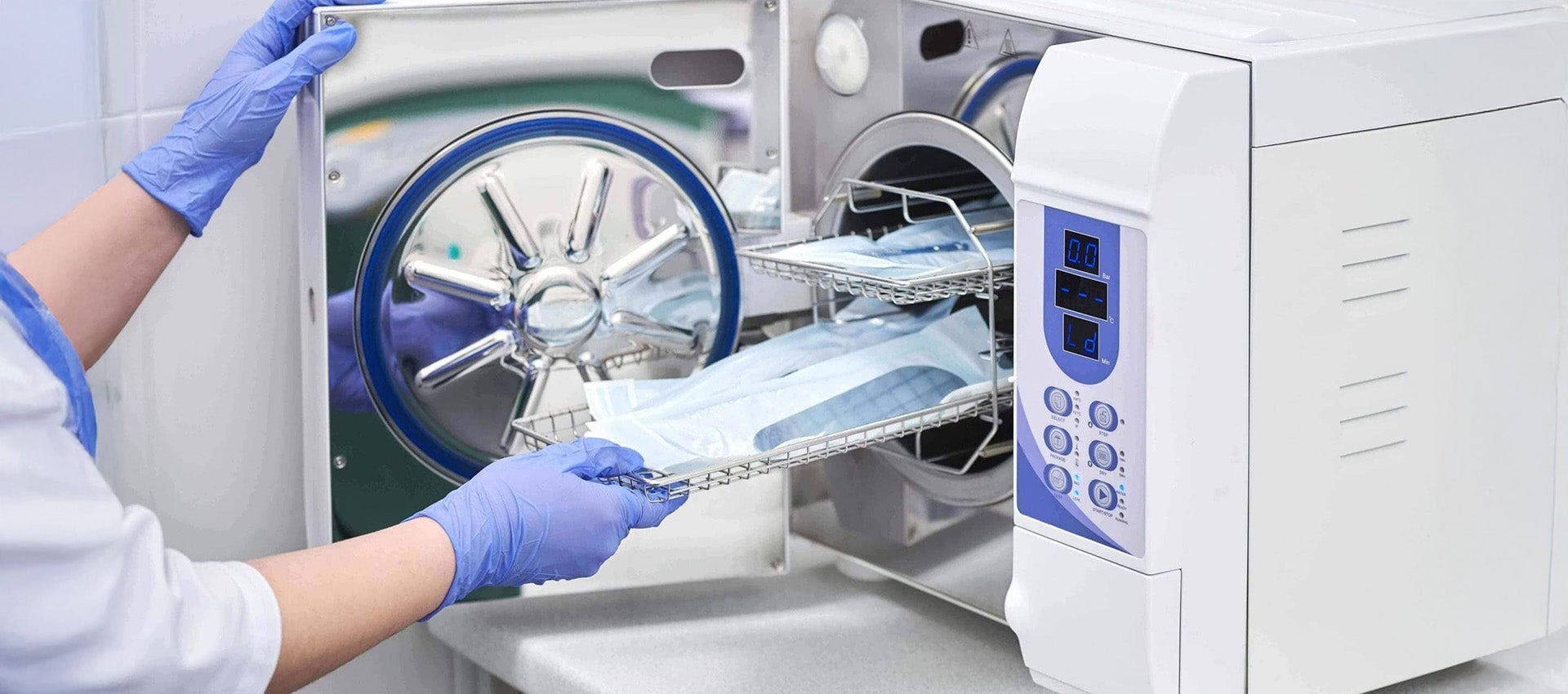 How to Sterilize Silicone and Plastic Instruments: Expert Guide